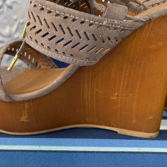 Sandy wooden layer cut strappy wrap up high platform wedge heel sandals sz 8.5 - Picture 10 of 13